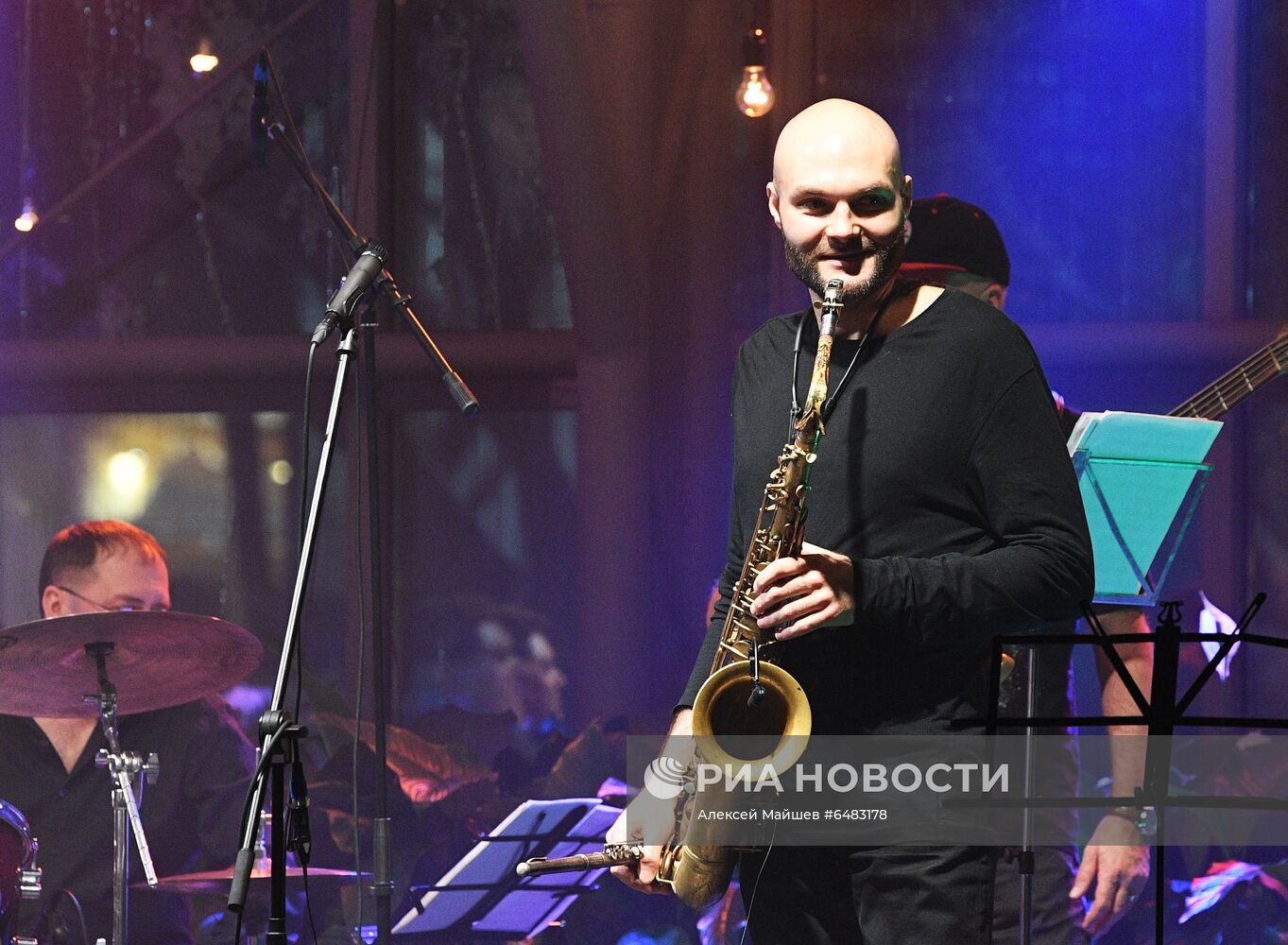 Концерт в оранжерее "Аптекарского огорода"