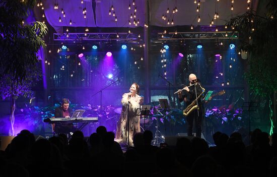 Концерт в оранжерее "Аптекарского огорода"