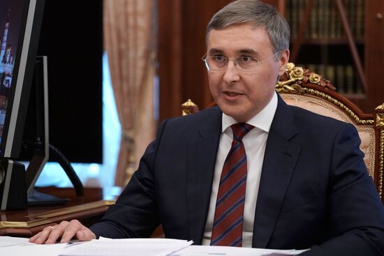 Президент РФ В. Путин встретился с министром науки и высшего образования РФ В. Фальковым