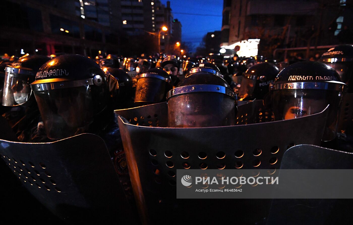 Акция протеста оппозиции в Ереване