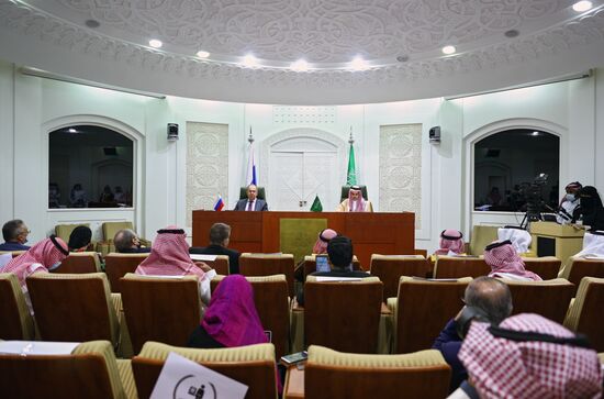 Визит главы МИД РФ С. Лаврова в Саудовскую Аравию