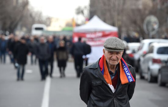 Акция протеста оппозиции в Ереване