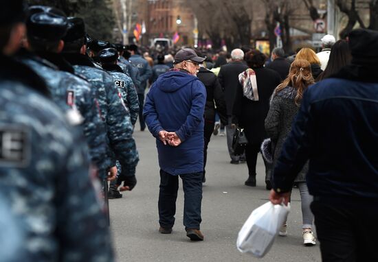 Акция протеста оппозиции в Ереване