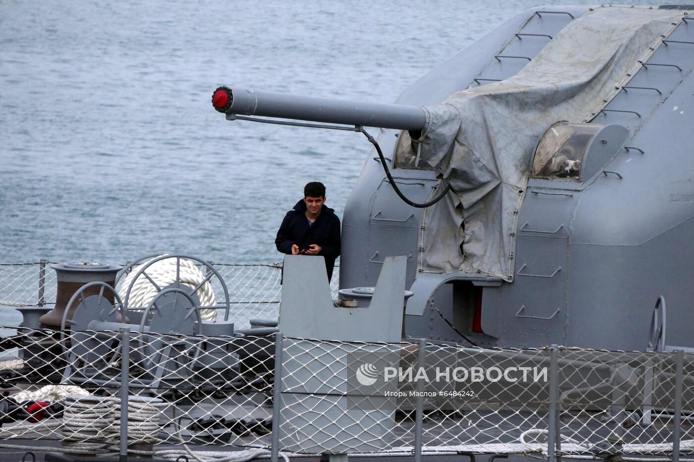 В порт Одессы вошли военные корабли НАТО