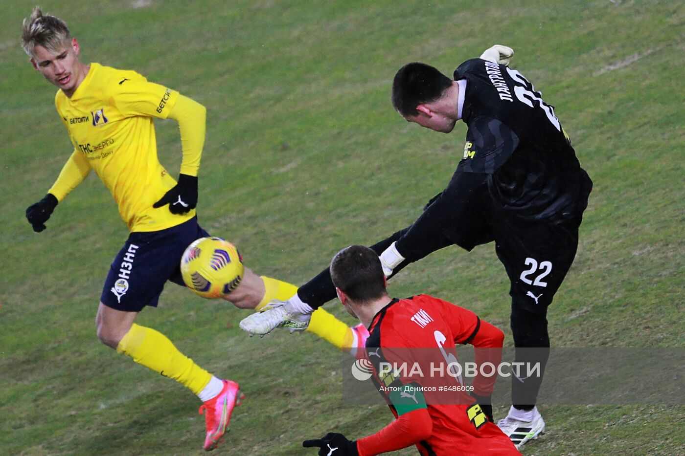 Футбол. РПЛ. Матч "Химки" – "Ростов"