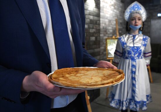 Празднование Масленицы в Москве