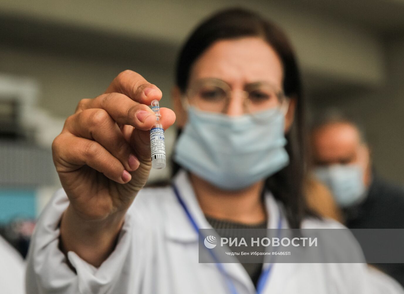 Вакцинация Спутником V в Тунисе
