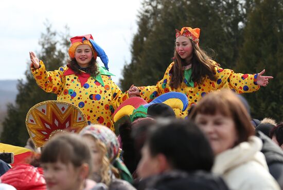 Проводы Масленицы в регионах России