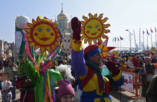 Проводы Масленицы в регионах России