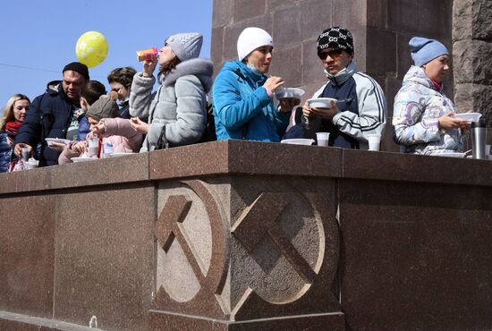 Проводы Масленицы в регионах России