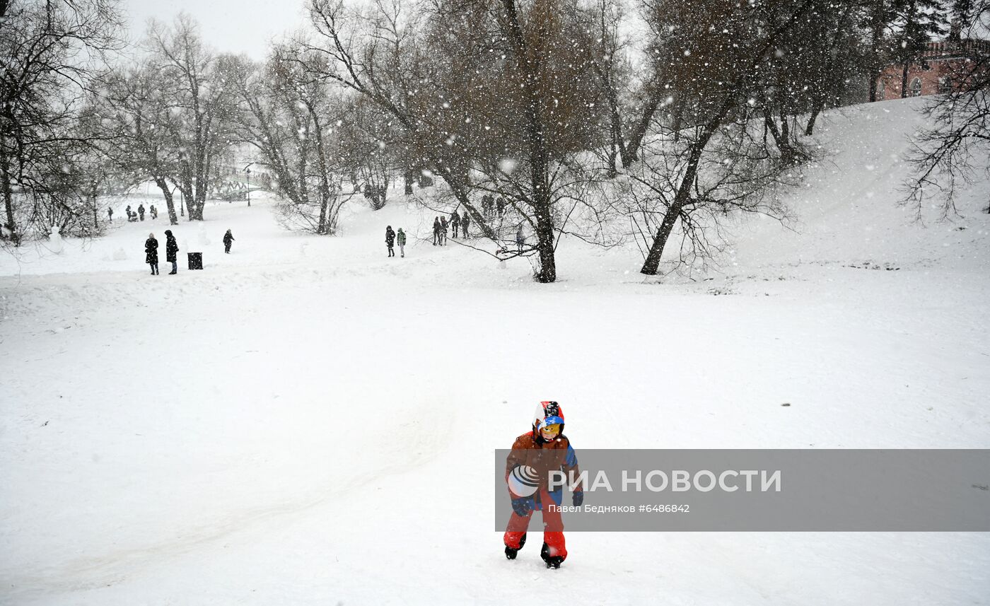 Снегопад в Москве