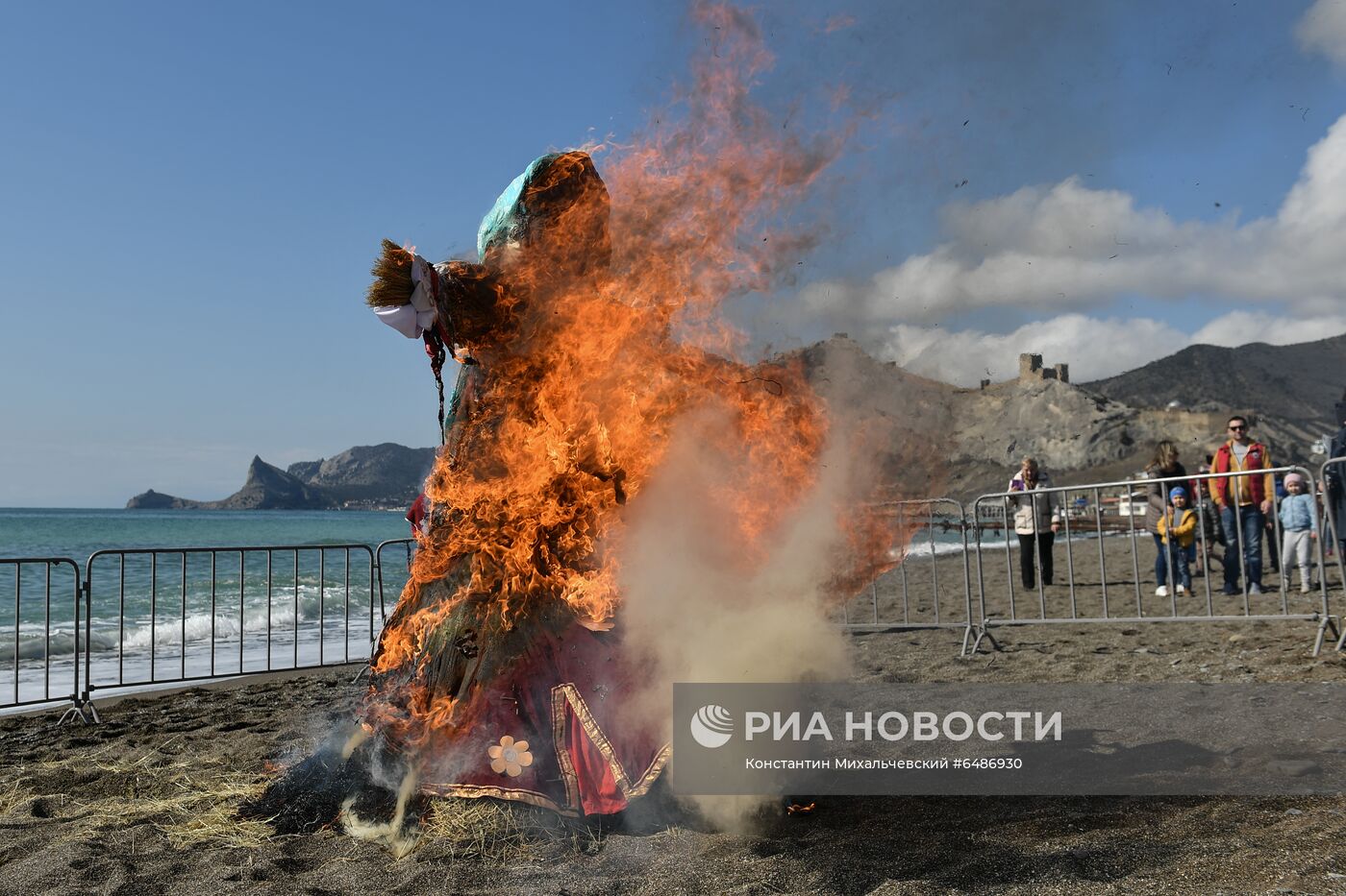 Проводы Масленицы в регионах России