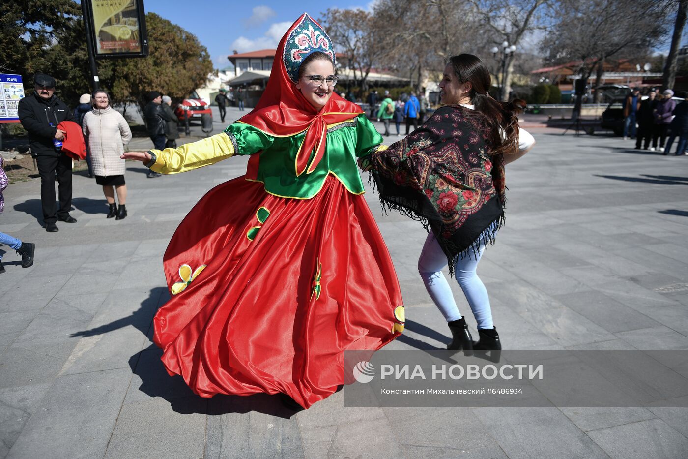 Проводы Масленицы в регионах России