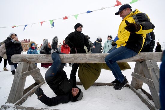 Проводы Масленицы в регионах России