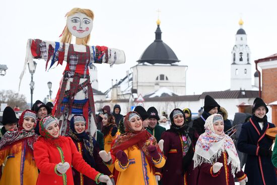 Проводы Масленицы в регионах России