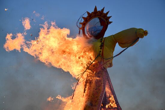 Проводы Масленицы в регионах России