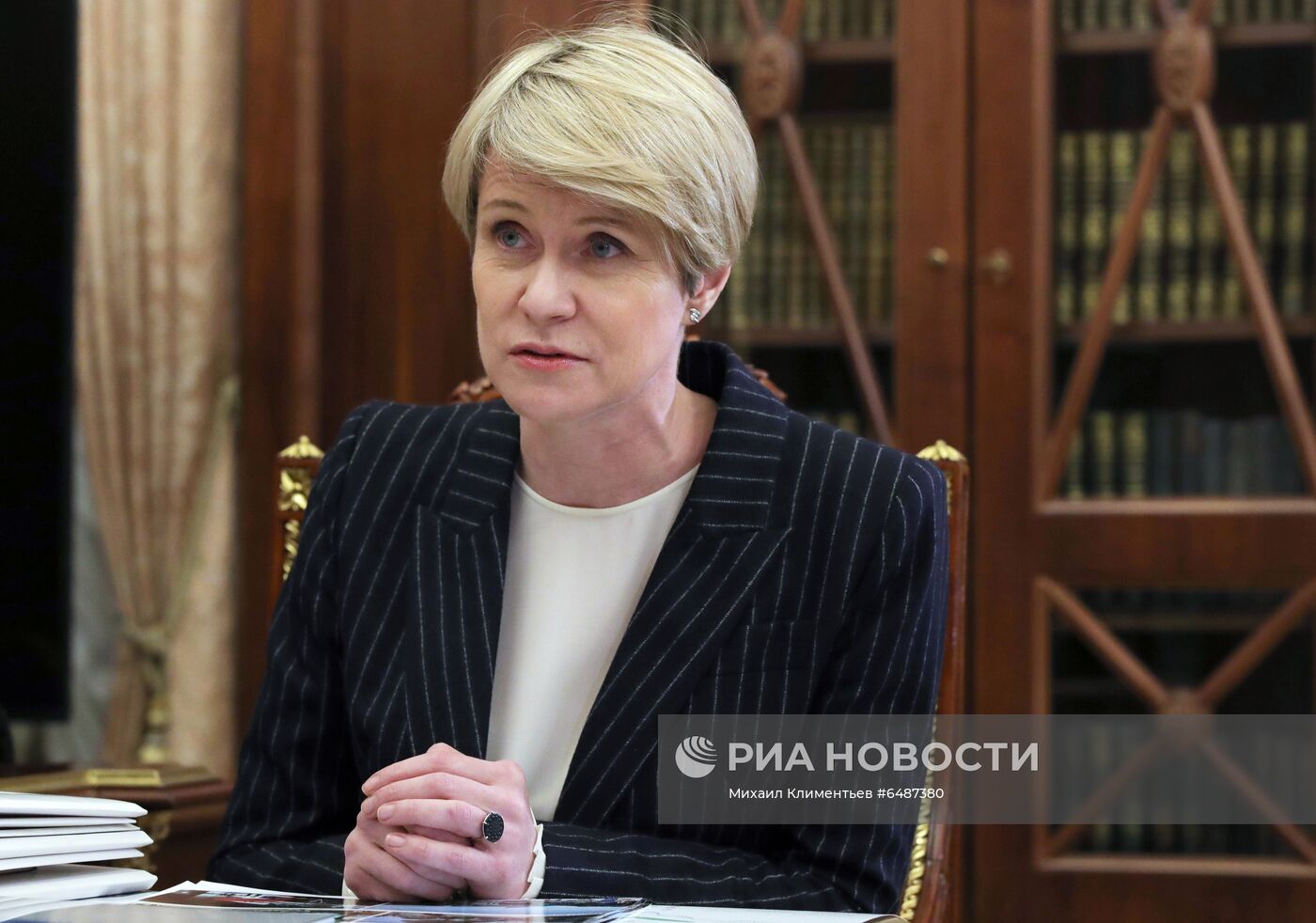 Президент РФ В. Путин провел встречу с главой фонда "Талант и успех" Е. Шмелевой