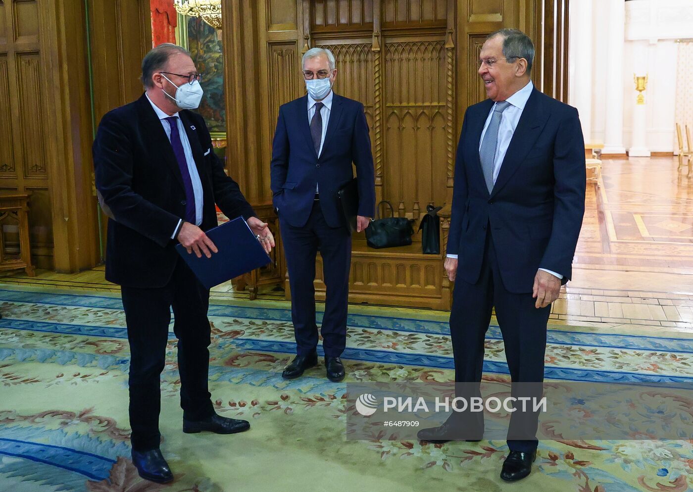 Встреча главы МИД РФ С. Лаврова с председателем ПАСЕ Х. Дамсом