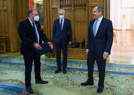 Встреча главы МИД РФ С. Лаврова с председателем ПАСЕ Х. Дамсом