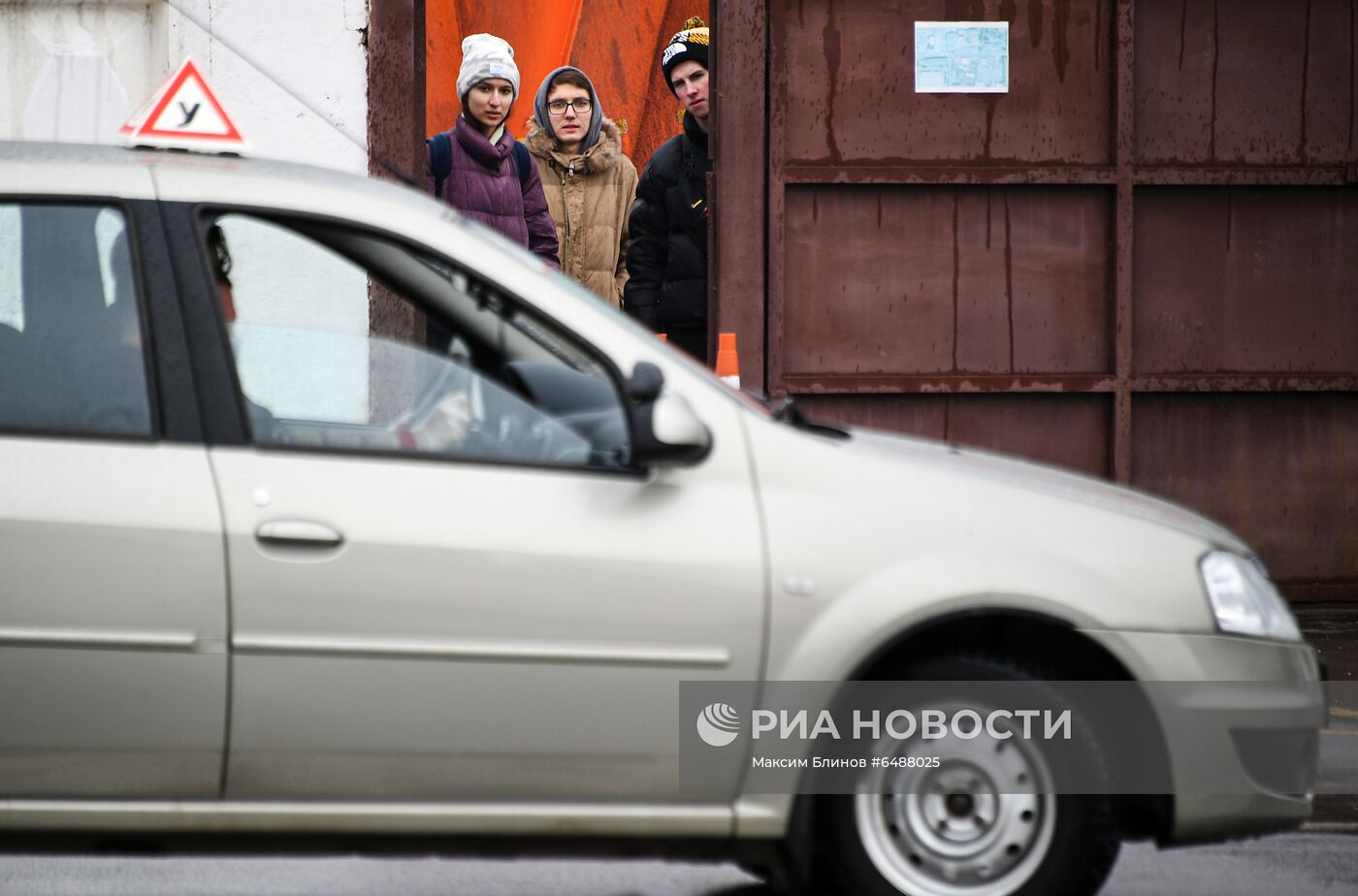 Сдача экзаменов и получение водительского удостоверения в ГИБДД