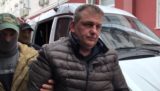 Задержание В. Есипенко, обвиняемого в шпионаже в пользу Украины