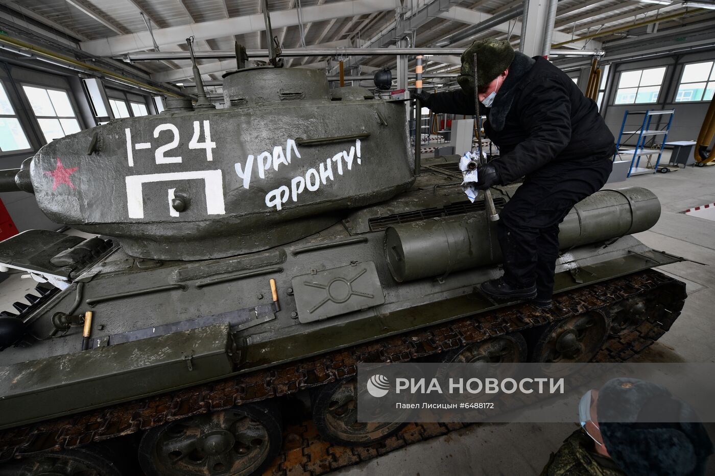 Подготовка военной техники к параду 9 Мая