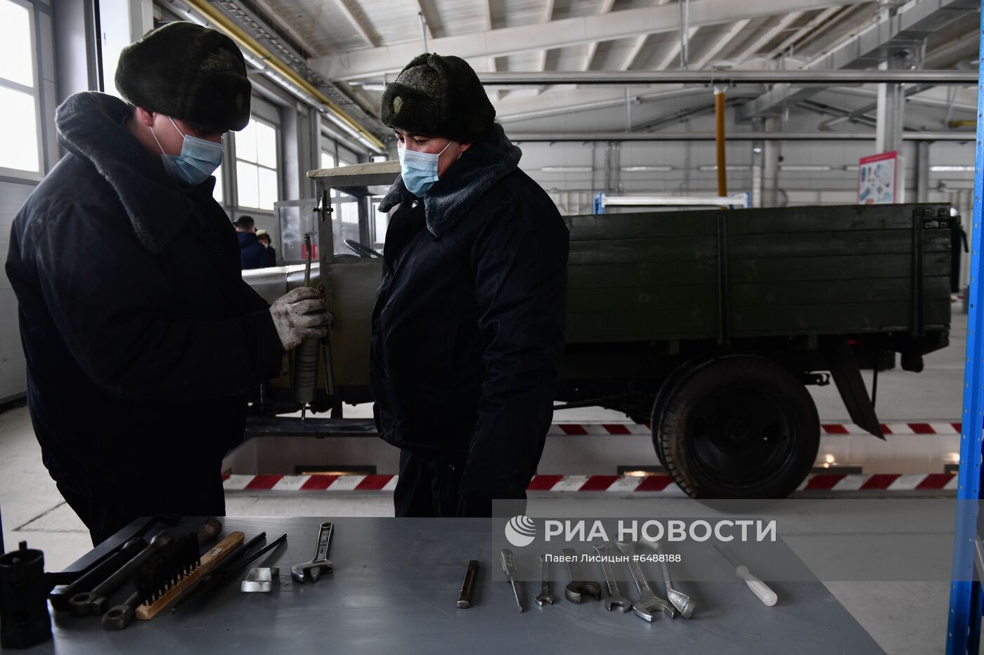 Подготовка военной техники к параду 9 Мая