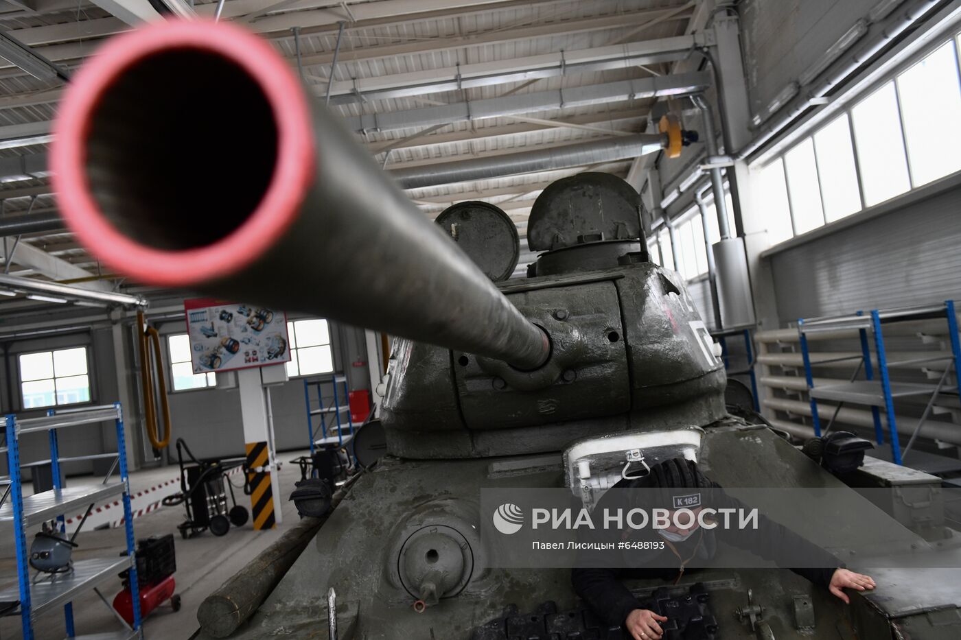 Подготовка военной техники к параду 9 Мая