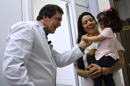 Лечение американской девочки с родимым пятном на лице в Краснодаре 