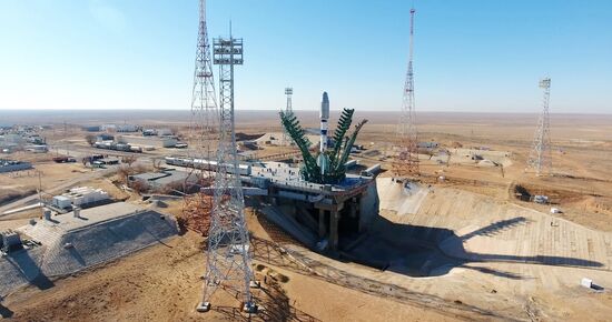 Вывоз ракеты-носителя "Союз-2.1а" с разгонным блоком "Фрегат"