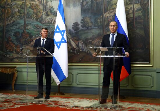 Встреча глав МИД РФ и Израиля С. Лаврова и Г. Ашкенази