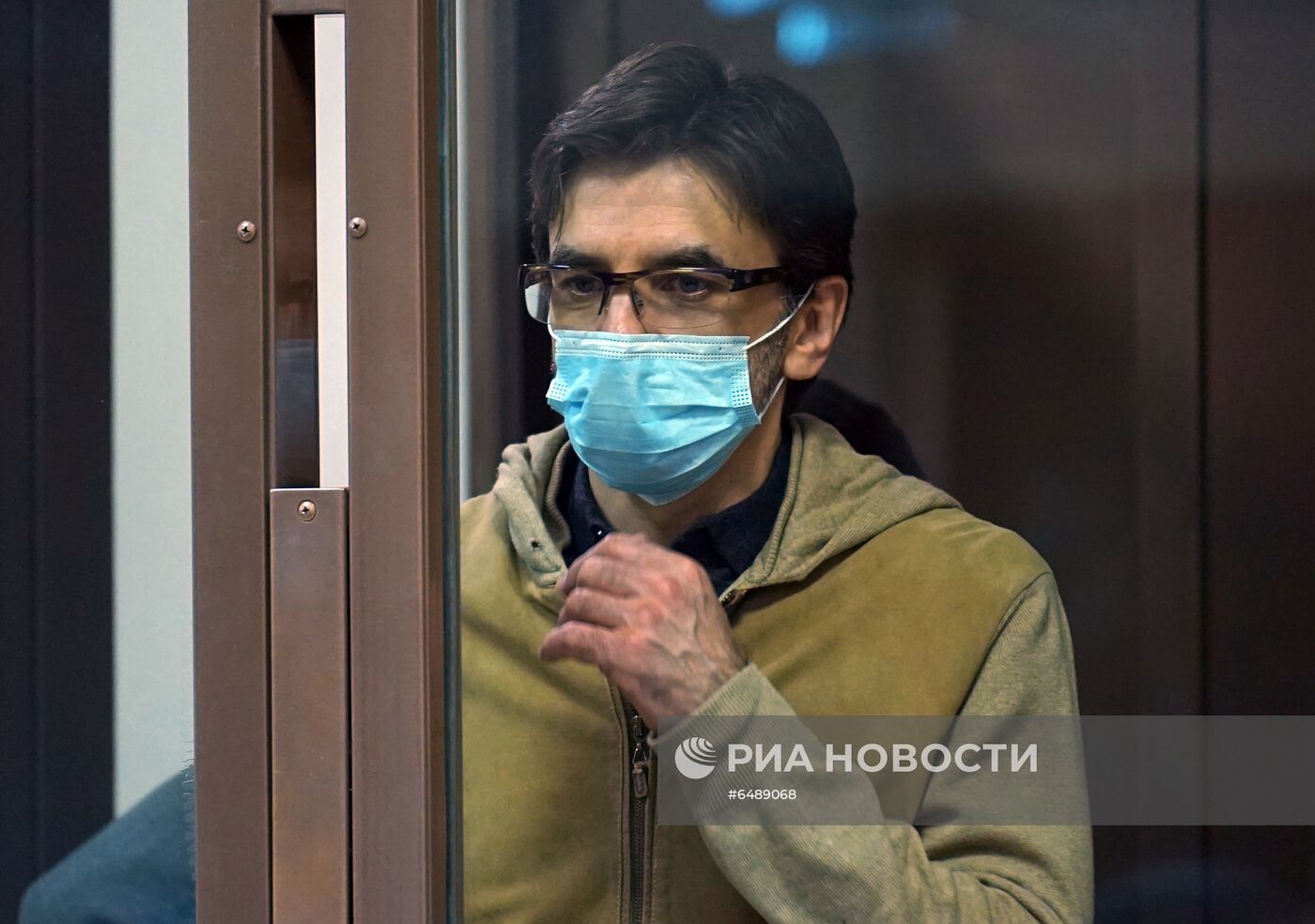 Ходатайство следствия о продлении срока ареста М. Абызову