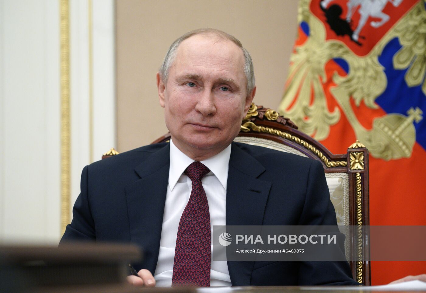 Встреча президента РФ В. Путина с общественностью Республики Крым и Севастополя