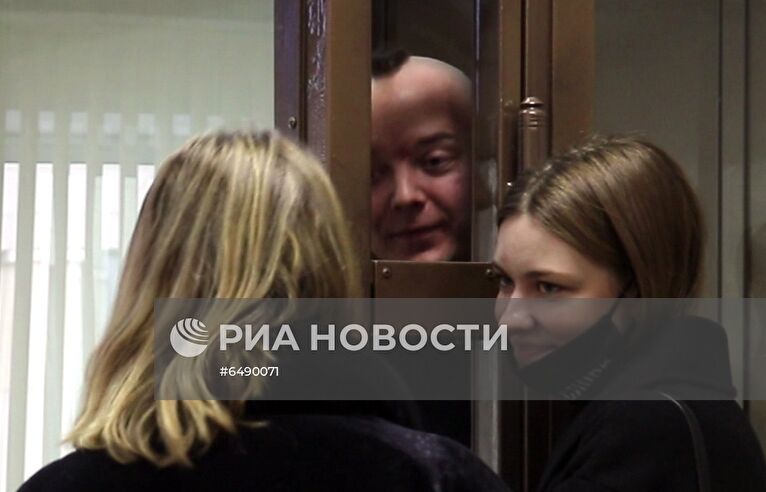 Суд оставил под стражей советника главы Роскосмоса И. Сафронова