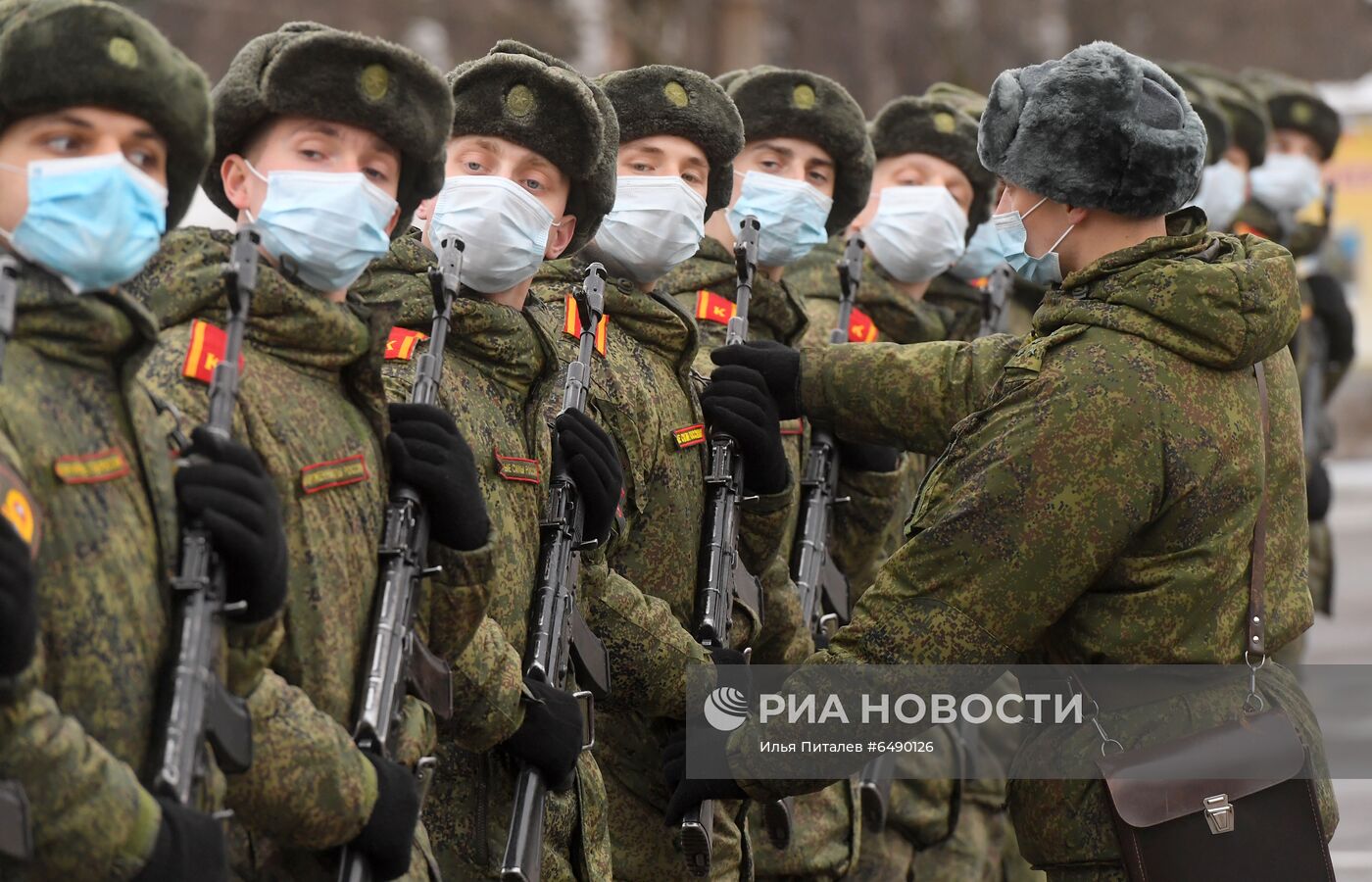 Подготовка курсантов к военному параду на Красной площади 
