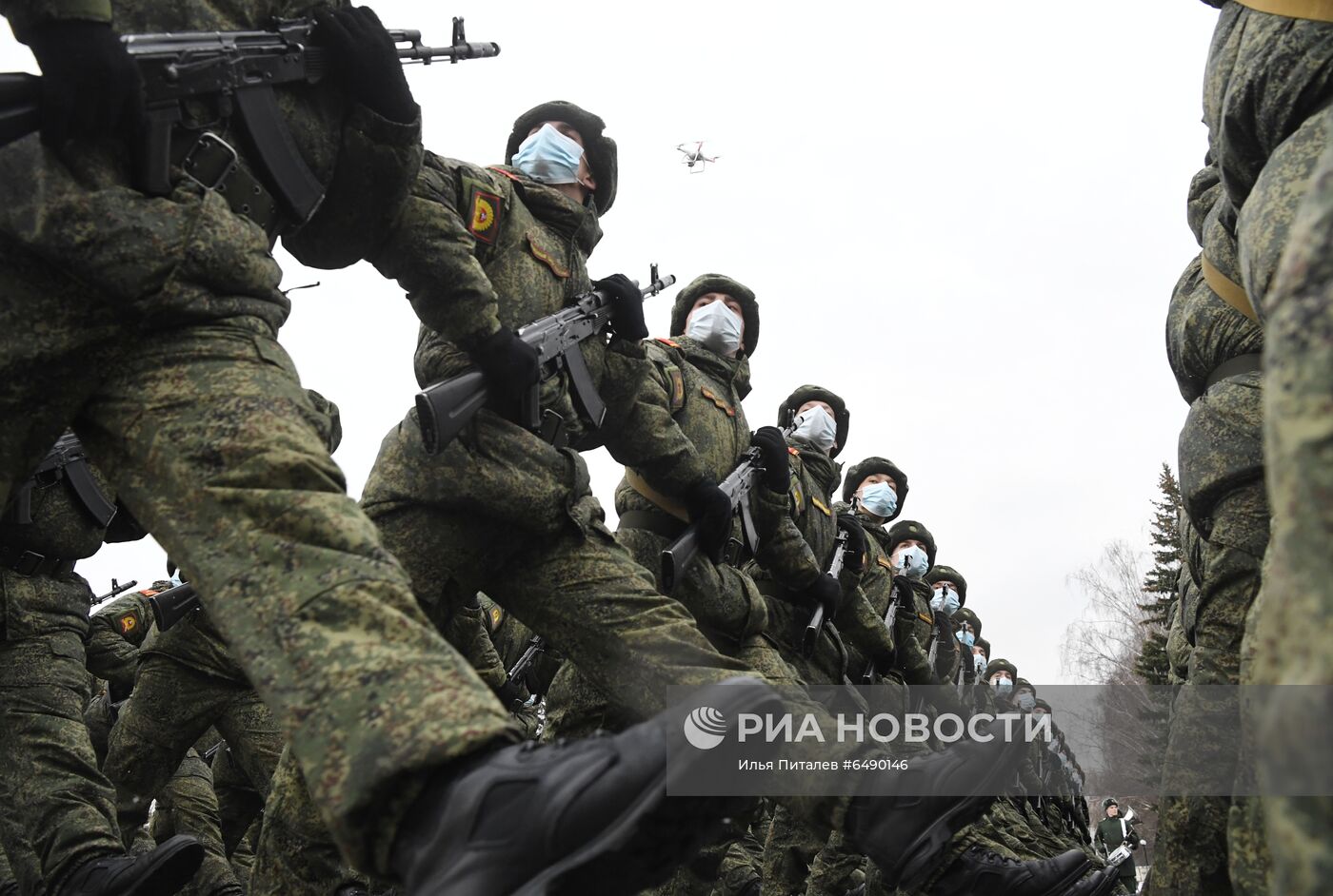 Подготовка курсантов к военному параду на Красной площади 