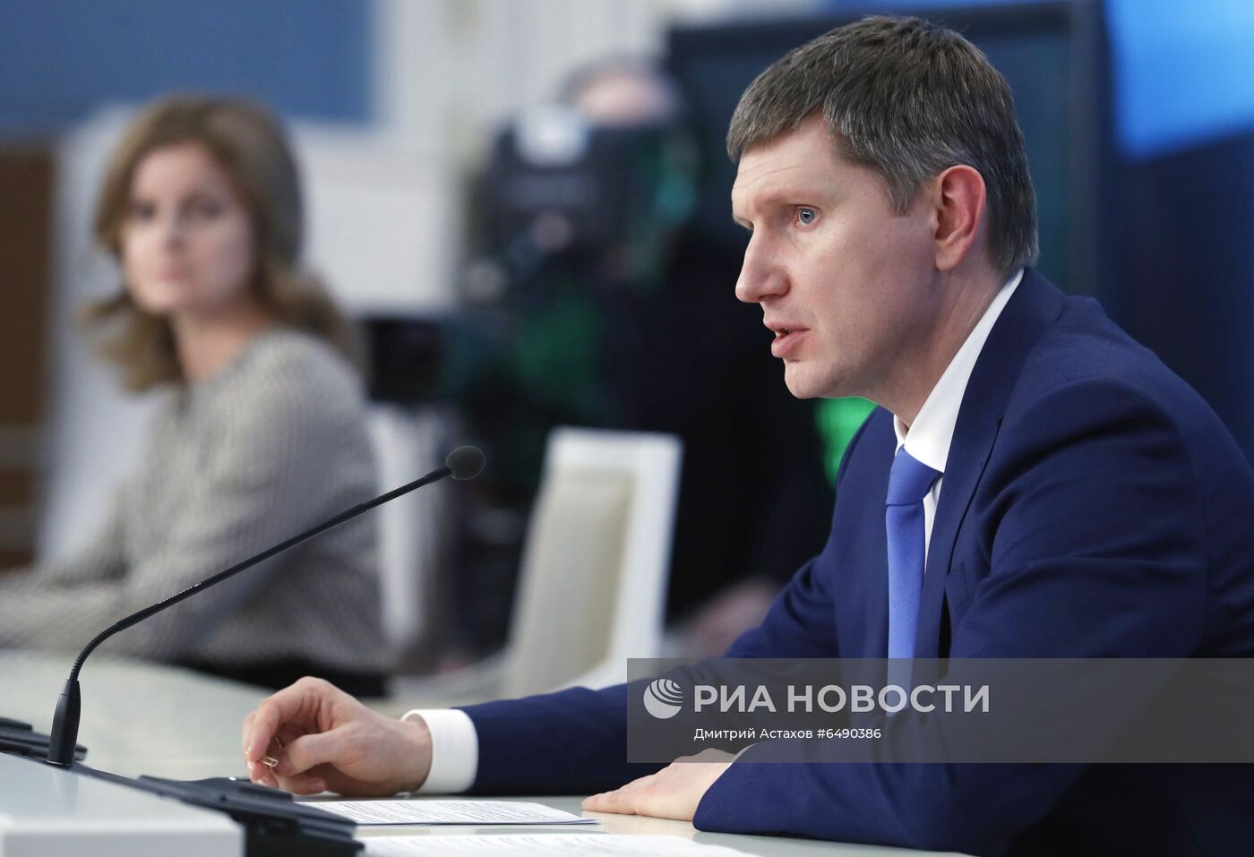 Брифинг министра экономического развития РФ М. Решетникова