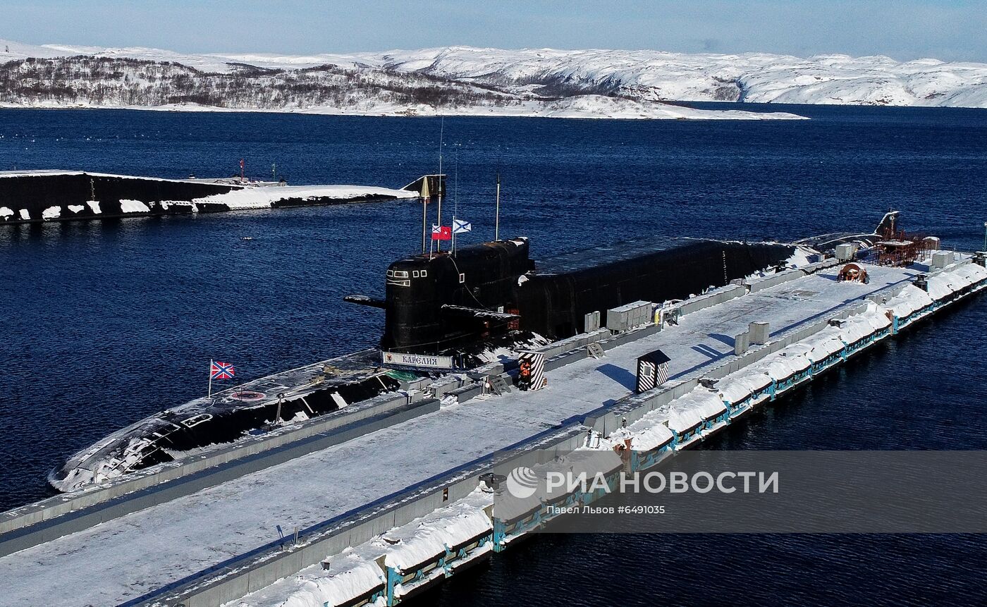 Атомный подводный крейсер "Карелия"
