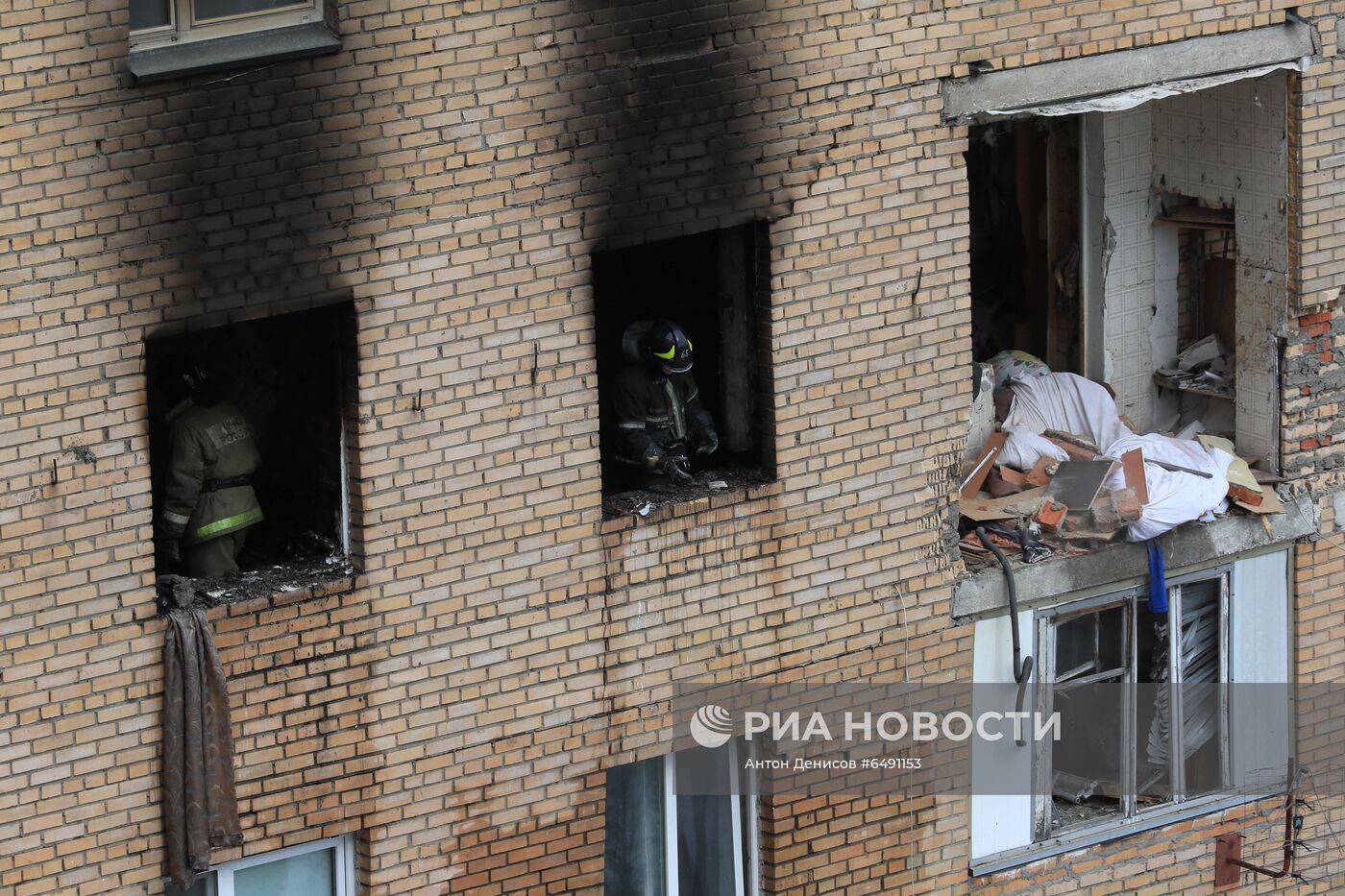 Взрыв произошел в жилом доме в Химках