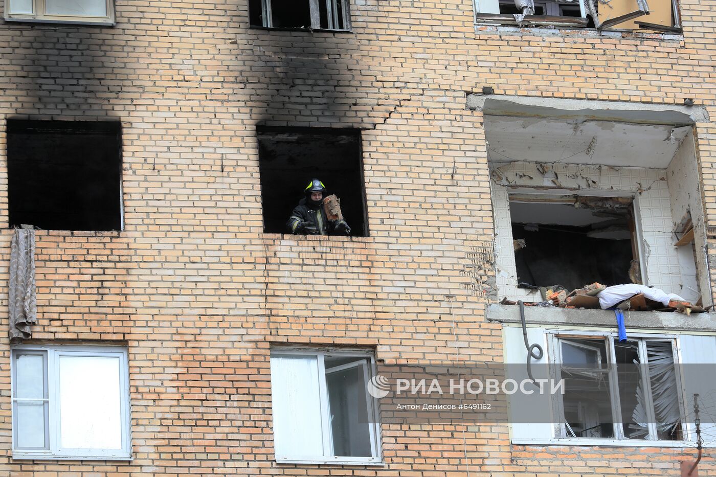 Взрыв произошел в жилом доме в Химках