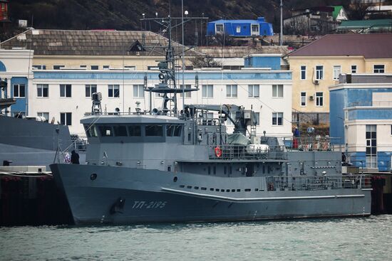 Принятие в состав ВМФ катера-торпедолова ТЛ-2195