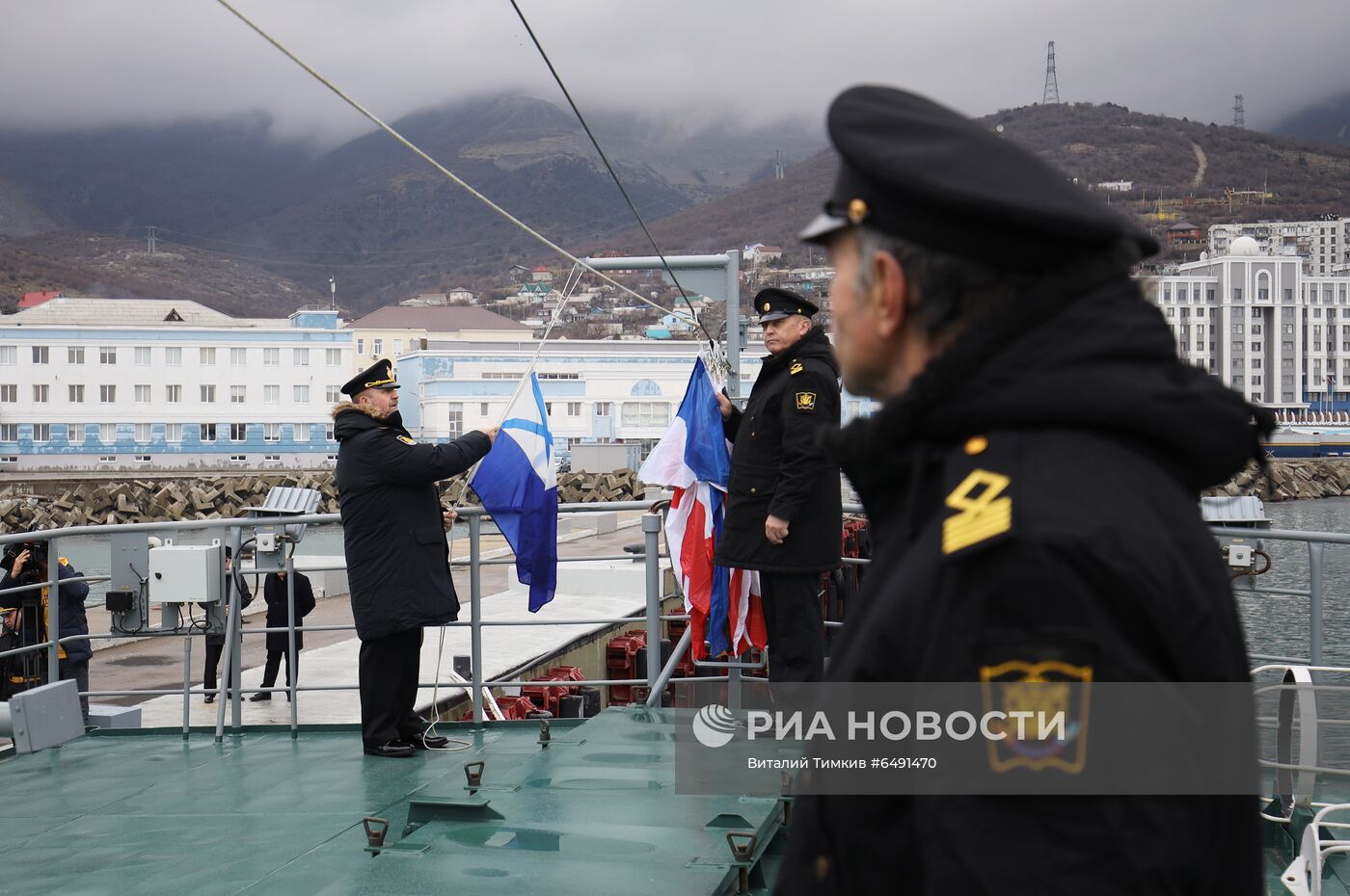 Принятие в состав ВМФ катера-торпедолова ТЛ-2195