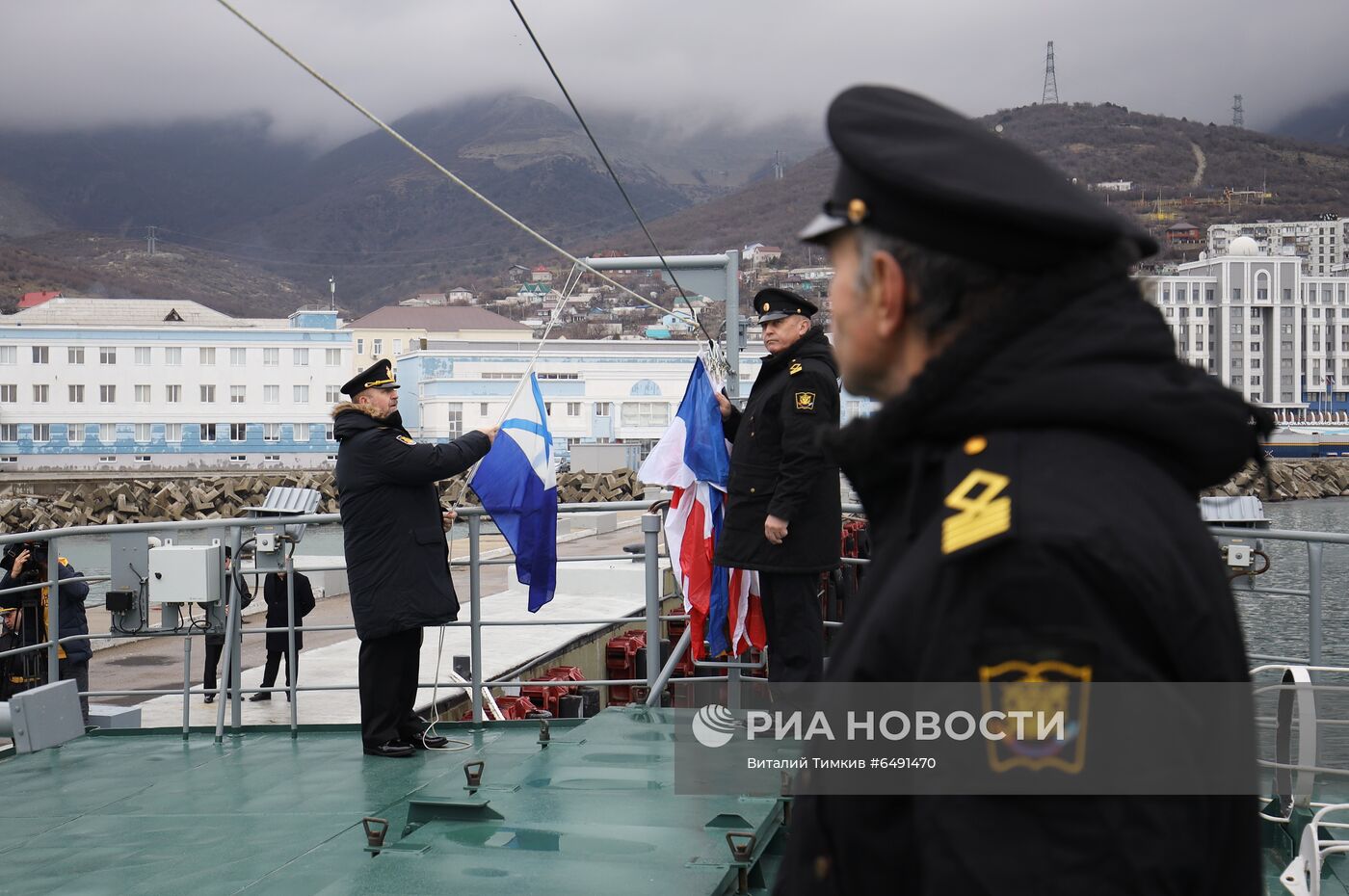 Принятие в состав ВМФ катера-торпедолова ТЛ-2195