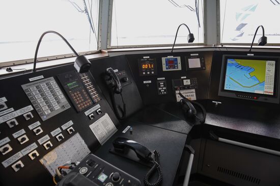 Принятие в состав ВМФ катера-торпедолова ТЛ-2195