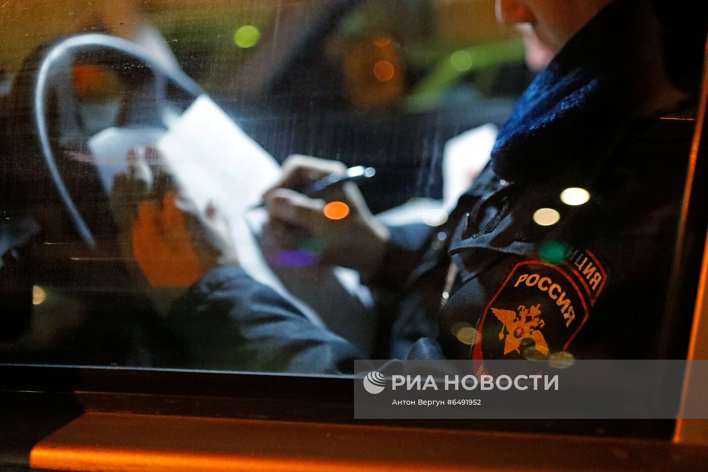 Ночное дежурство наряда полиции в Белгороде