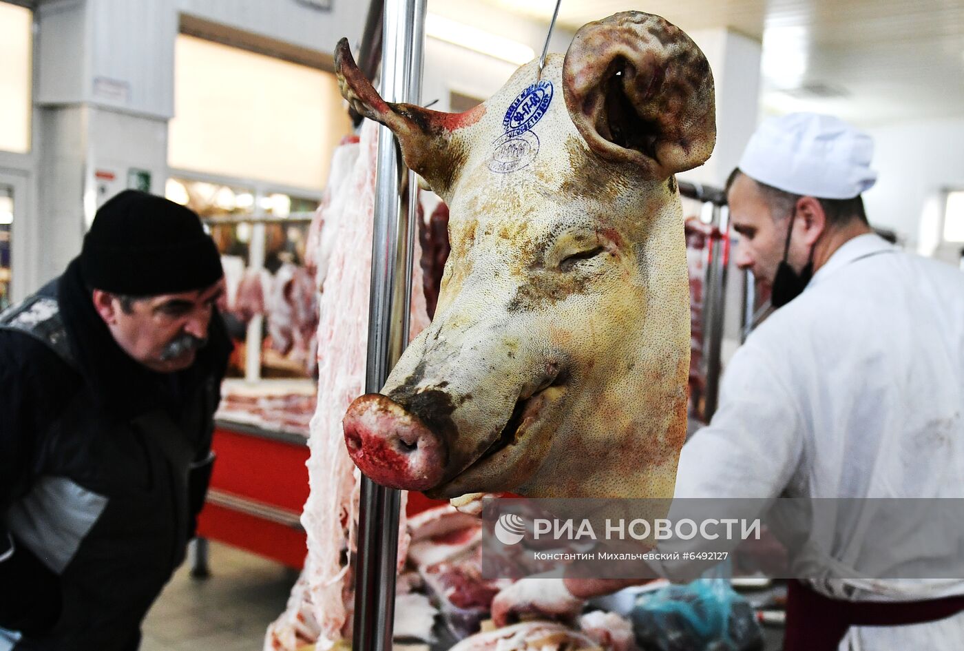 Мясной лабаз на Центральном рынке в Симферополе