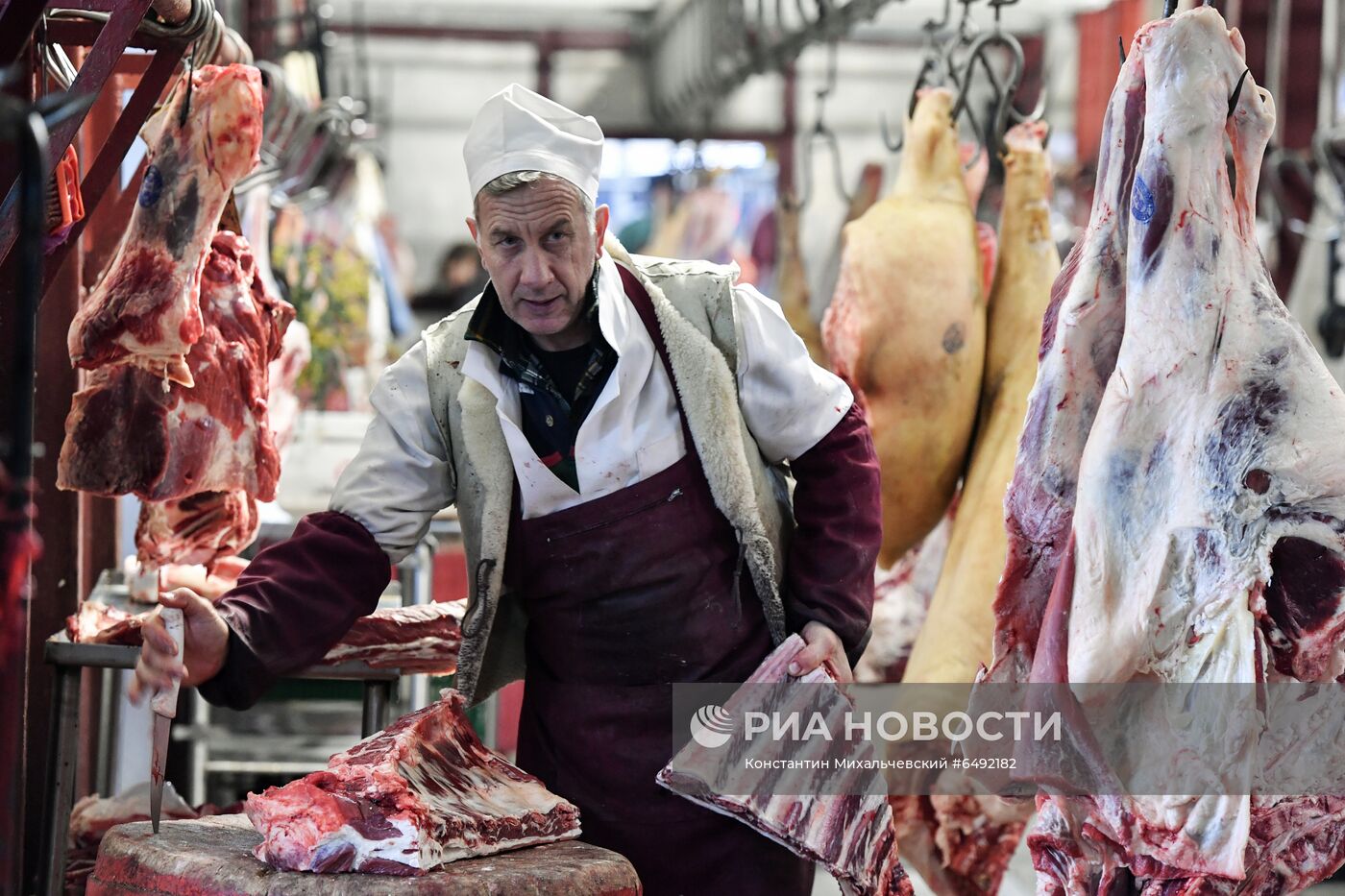 Мясной лабаз на Центральном рынке в Симферополе