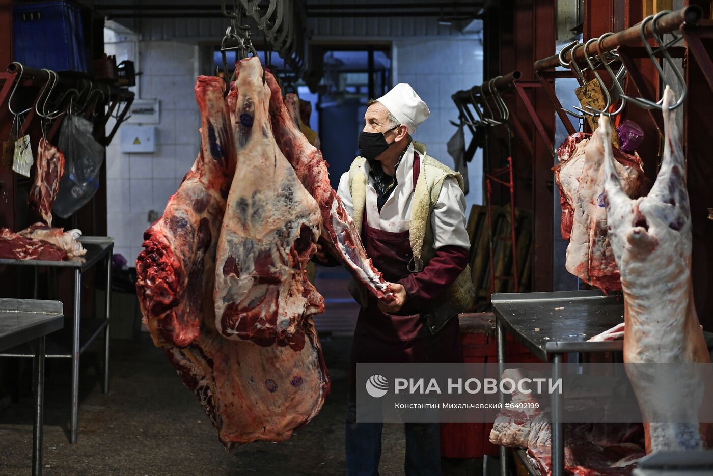 Мясной лабаз на Центральном рынке в Симферополе