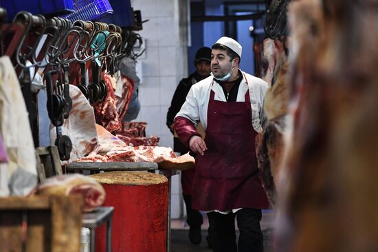 Мясной лабаз на Центральном рынке в Симферополе