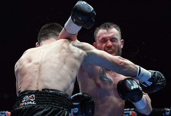 Бокс. Бой А. Бетербиева и А. Дайнеса